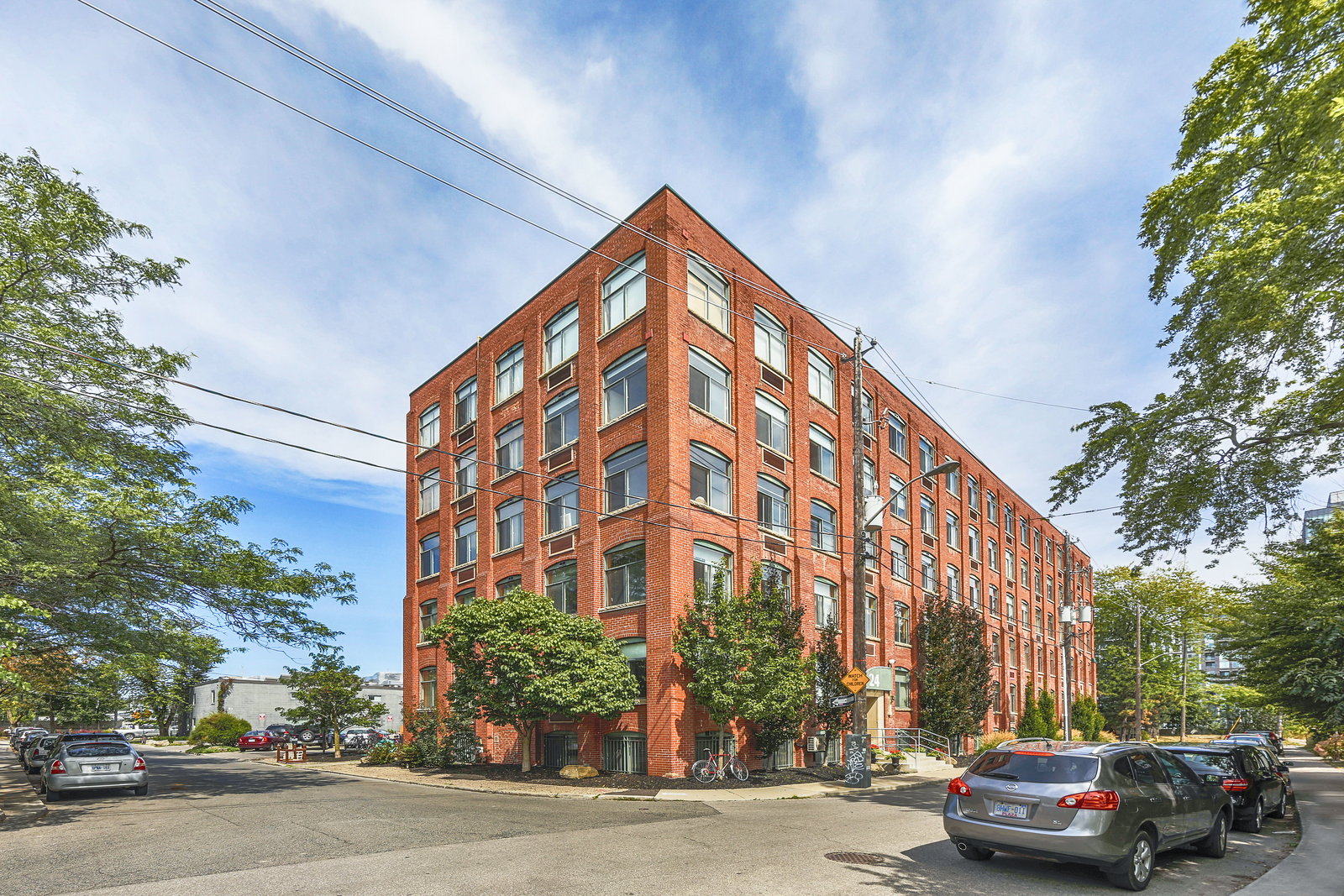 Noble Court Lofts condo
