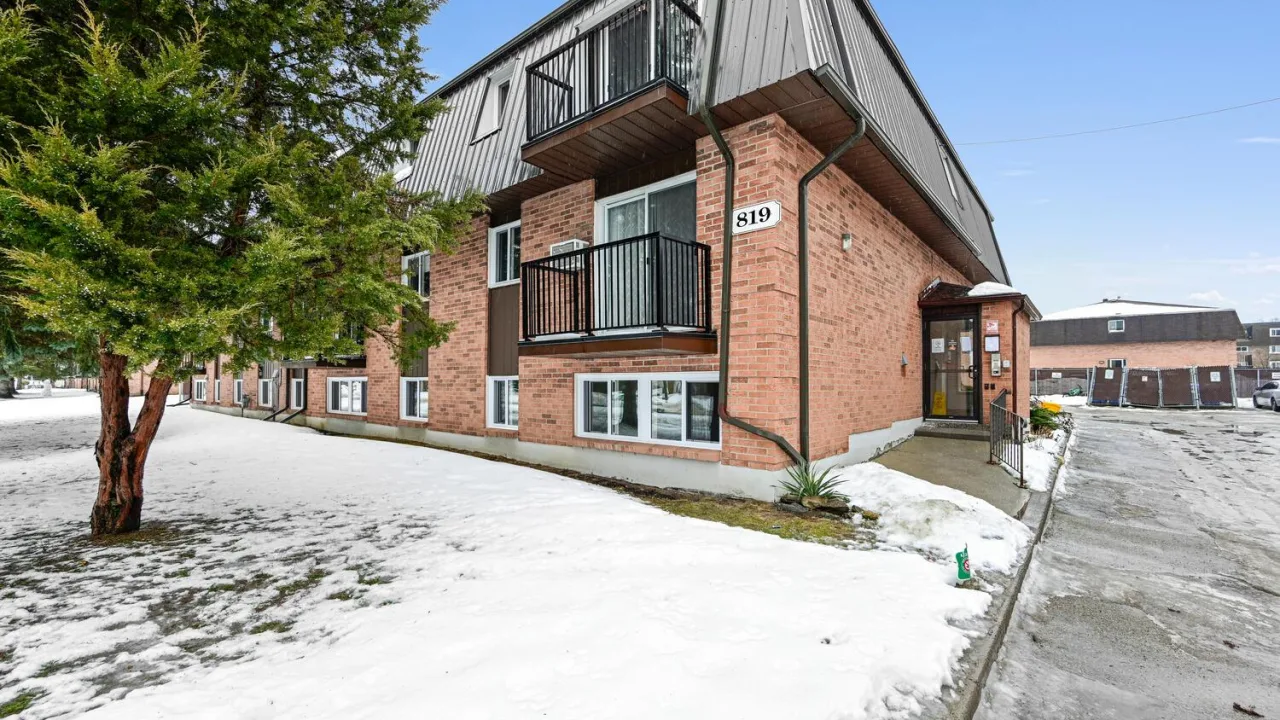 Macodrum Place exterior