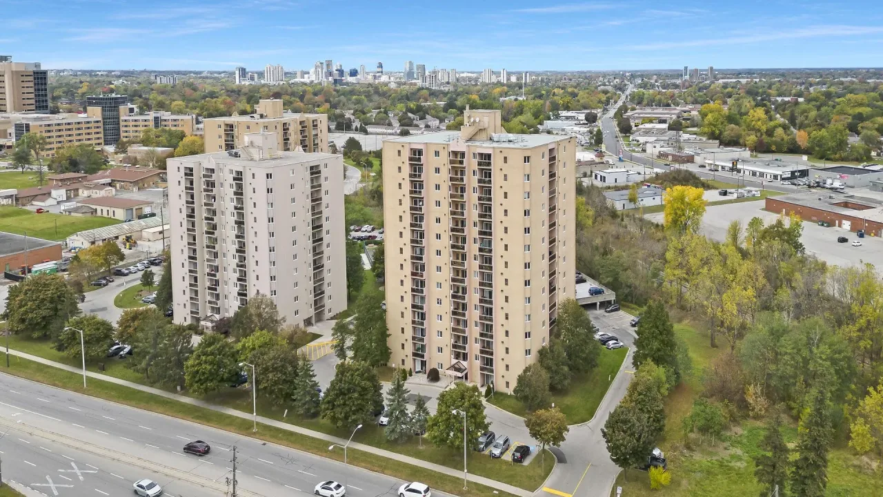 ROSELAND PARK exterior