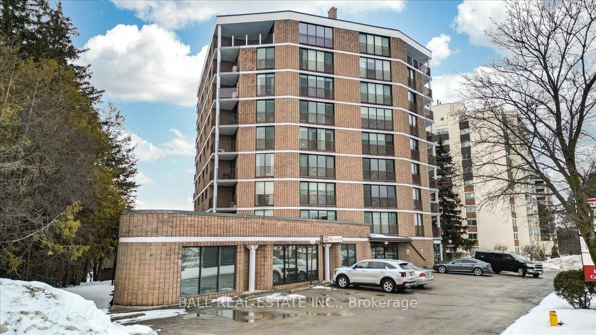Lincoln West exterior