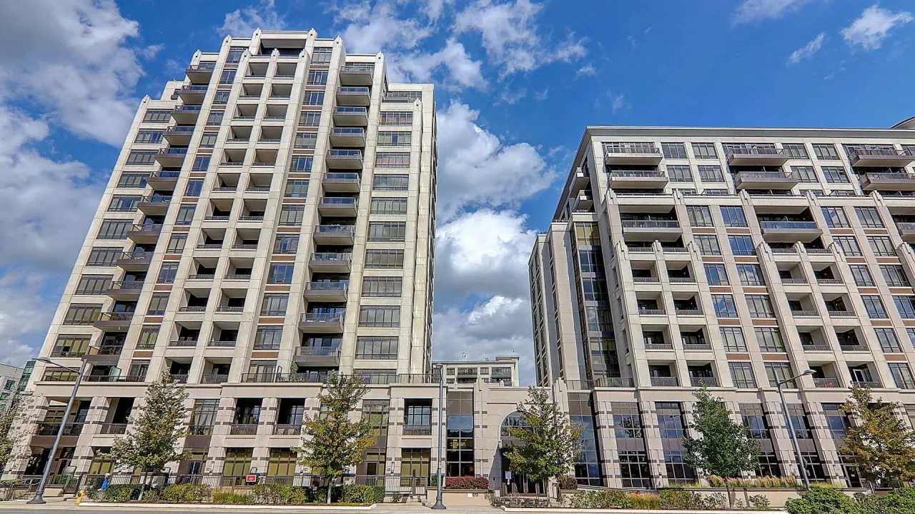 Fontana Elegant Condominiums exterior