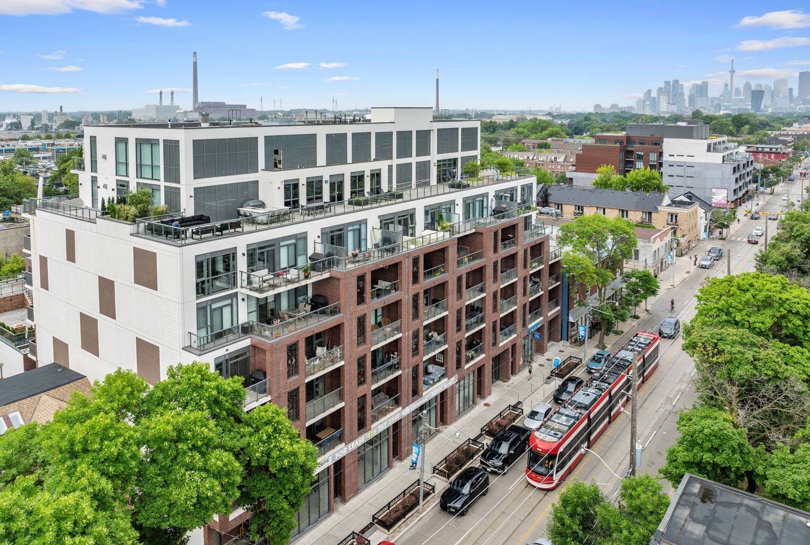 George Condos exterior