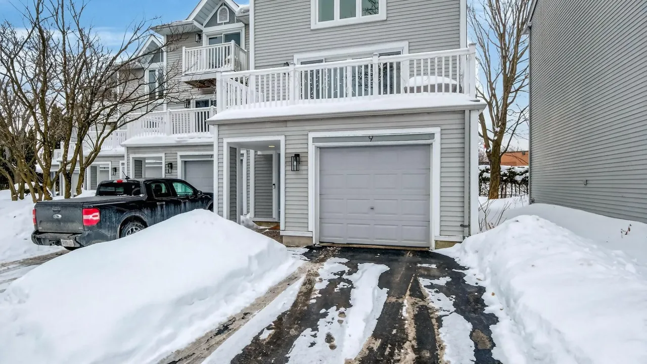 Newport Cove exterior