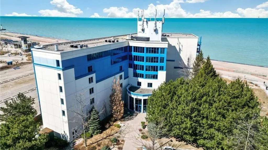 Beach Place exterior