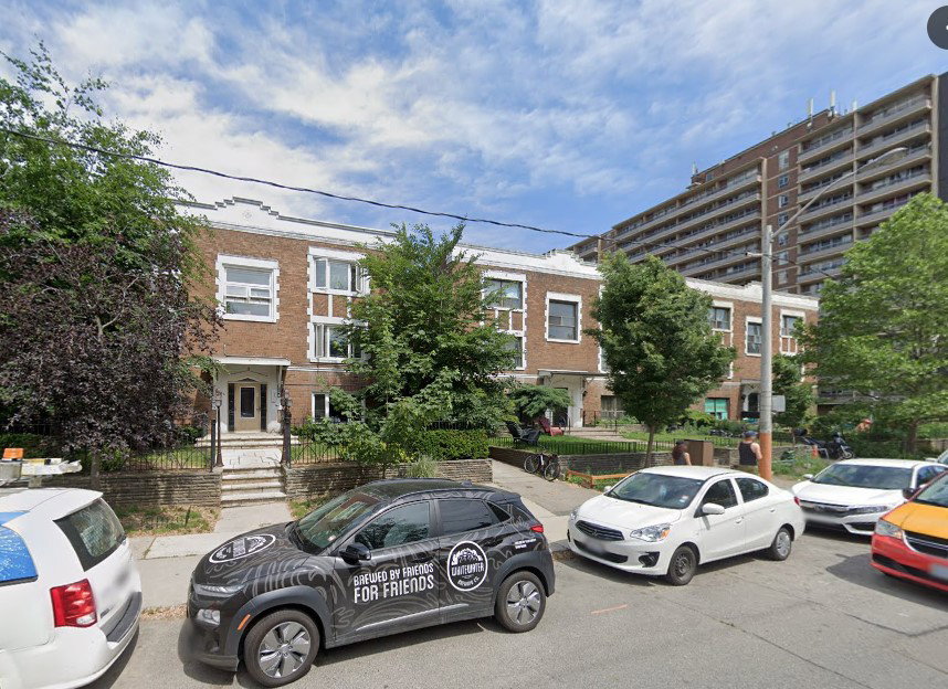 1 Elm Grove Avenue condo building exterior