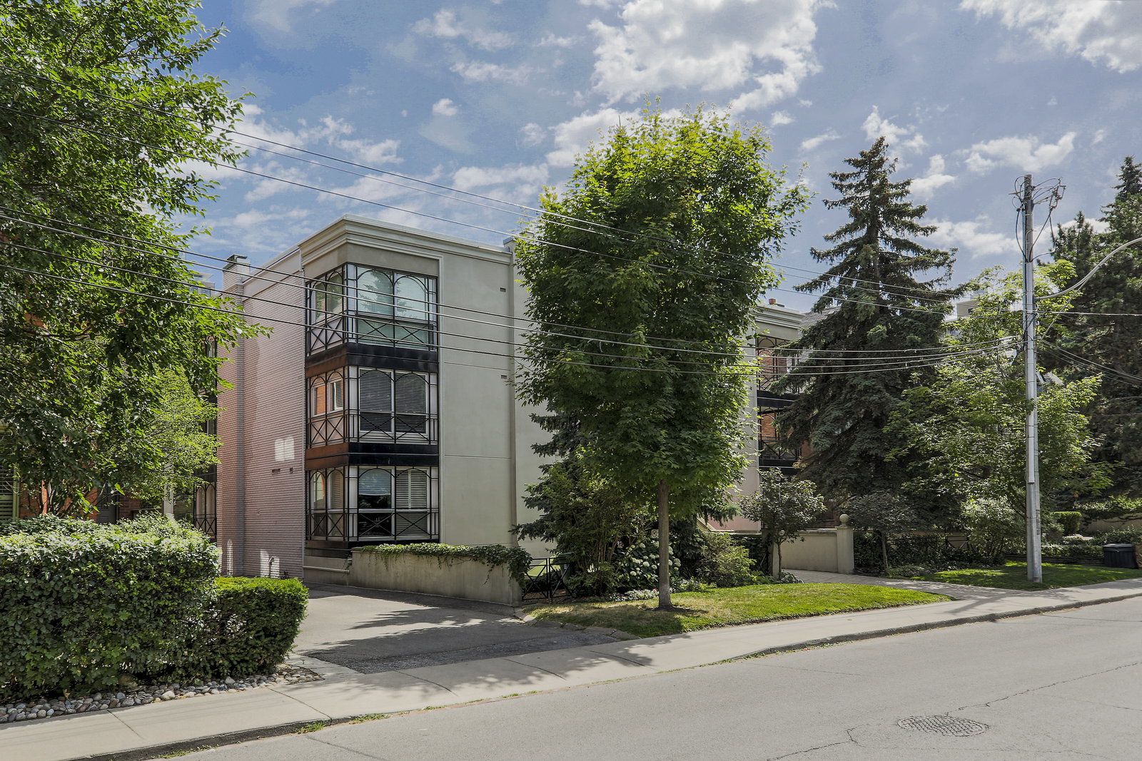 105 Heath Street Condos condo building exterior