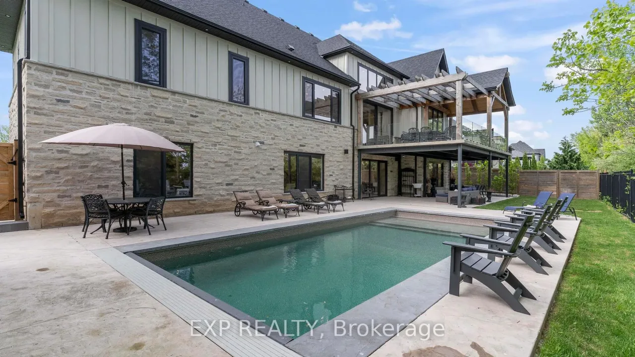 Bella Lago exterior