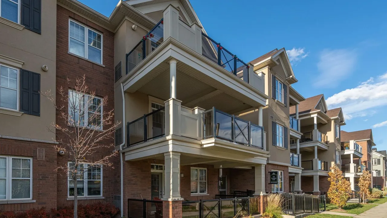 The Neighbourhoods of Oak Park exterior