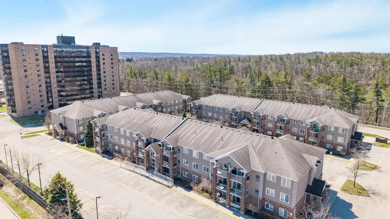 30Unit Condos exterior