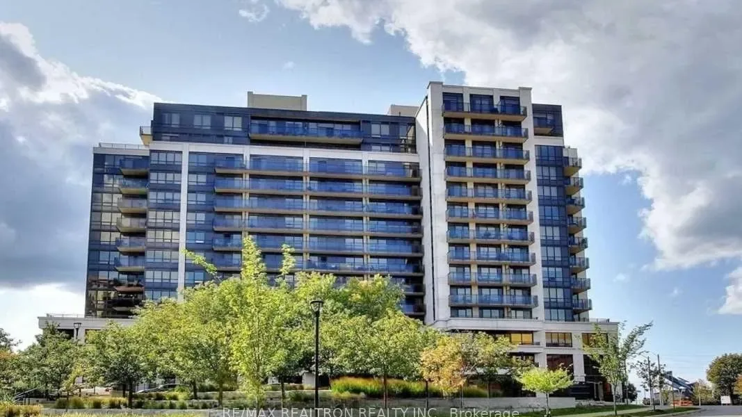 M1 Metro Place exterior