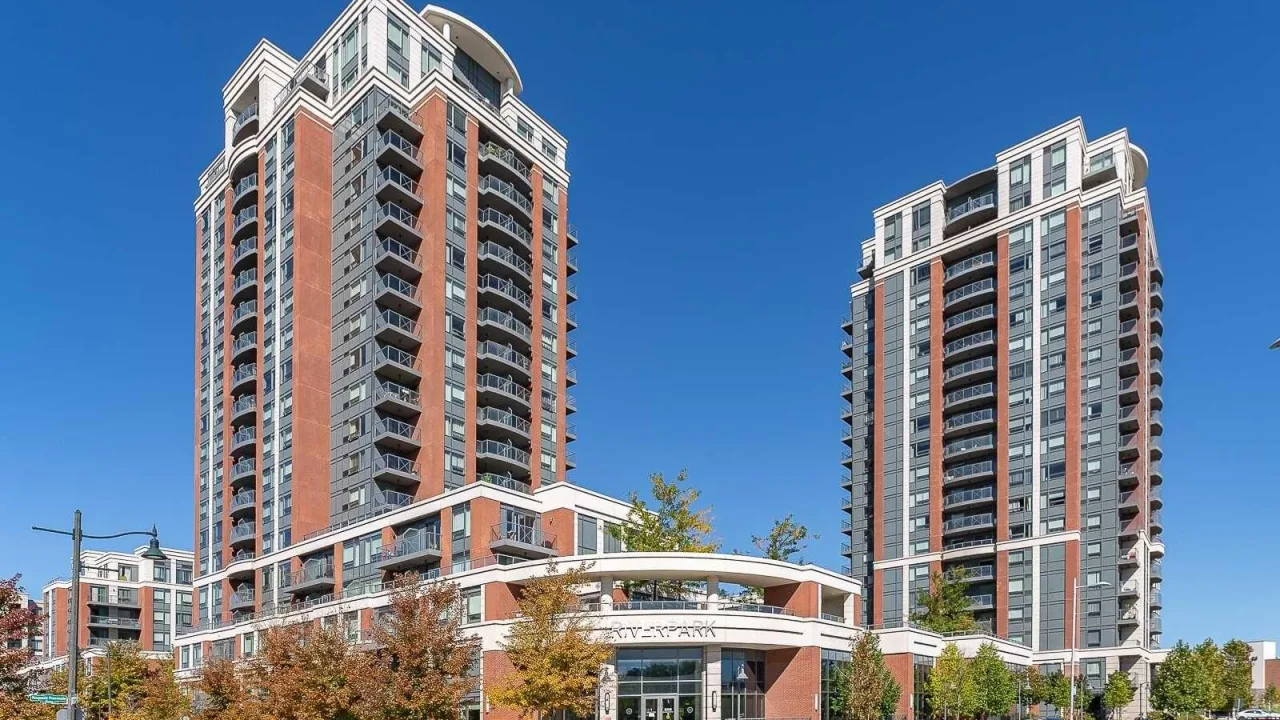 River Park- Uptown Markham exterior