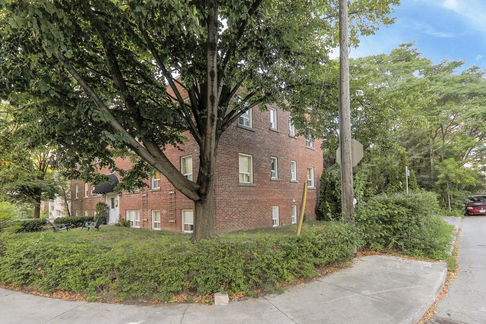 28 Cosburn Avenue Condos exterior
