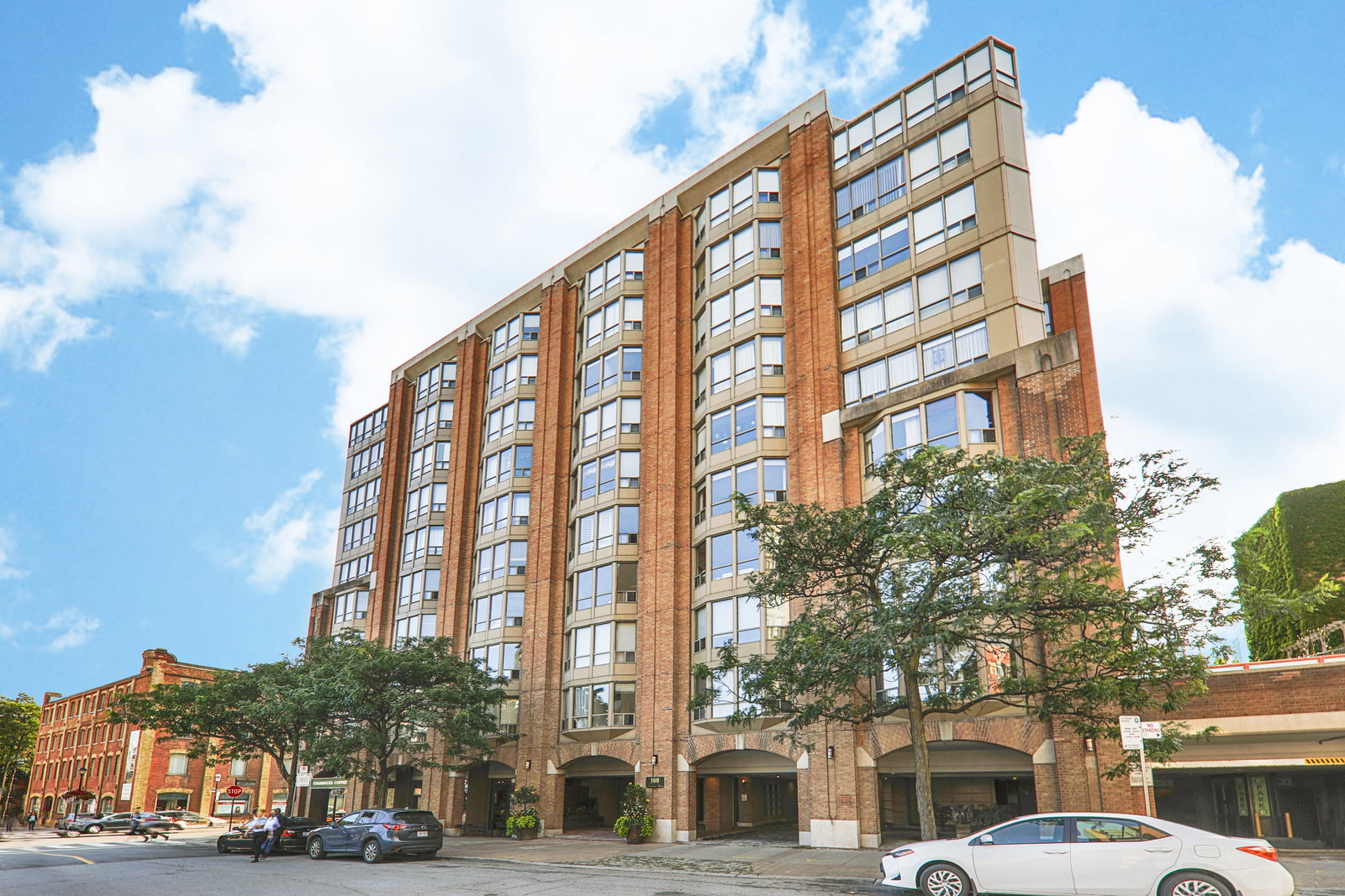 Olde York Place I condo