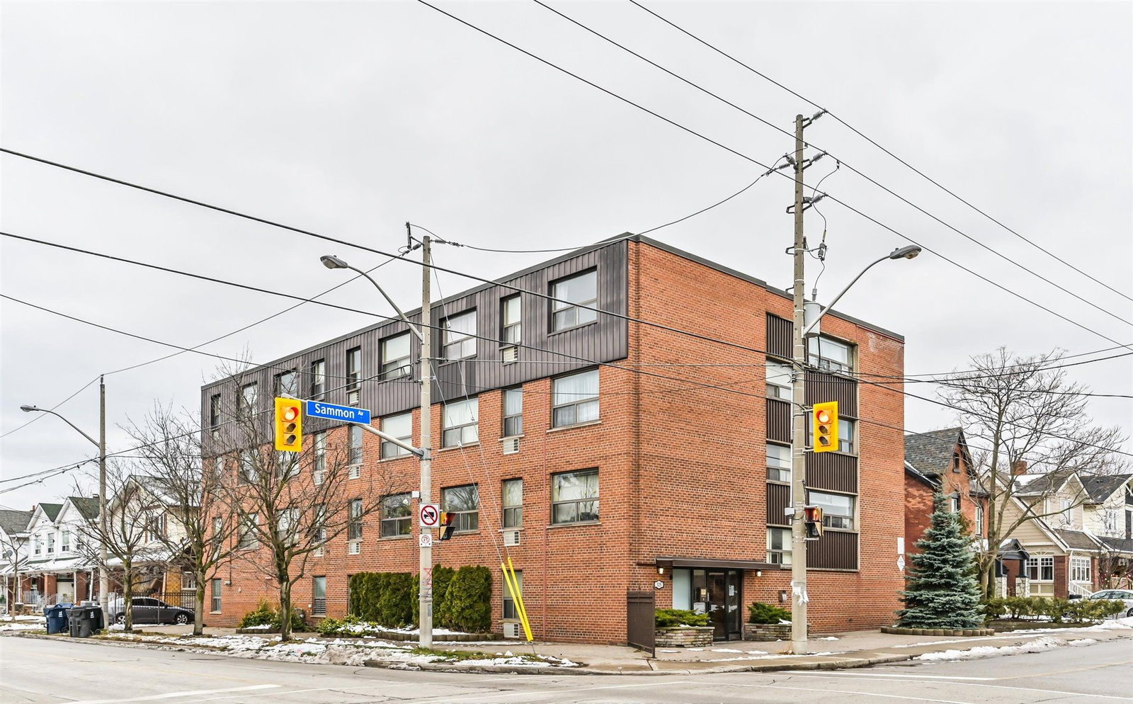 325 Sammon Avenue exterior