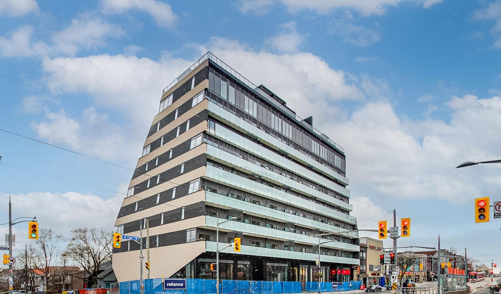 Monza Condos exterior