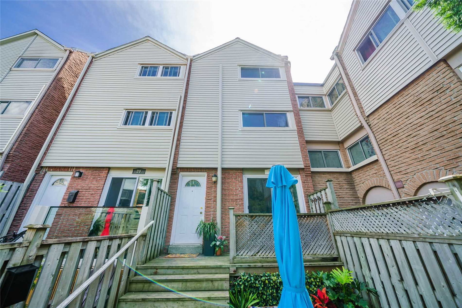 1666 Queen St East Townhomes condo