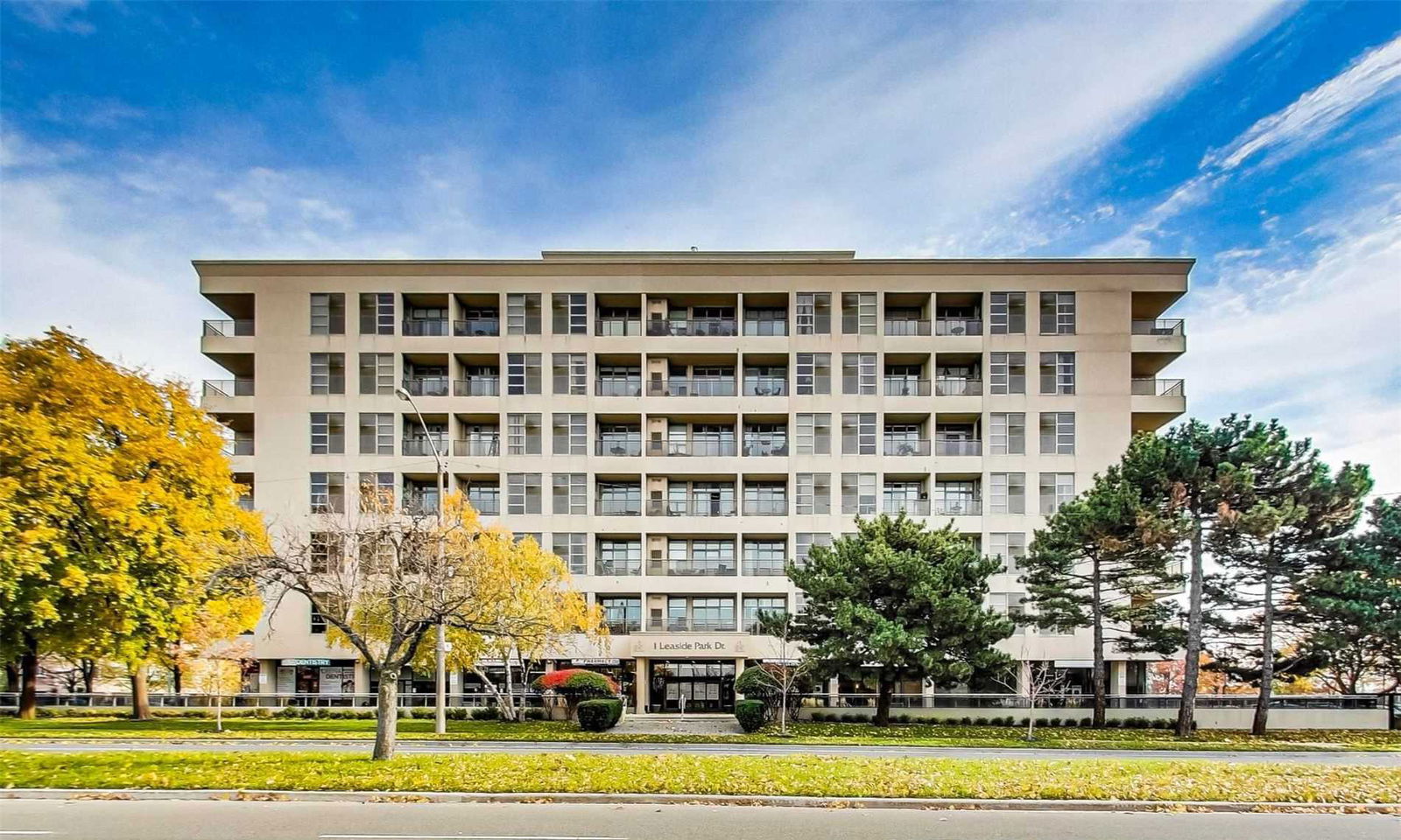 Leaside Park Terrace condo