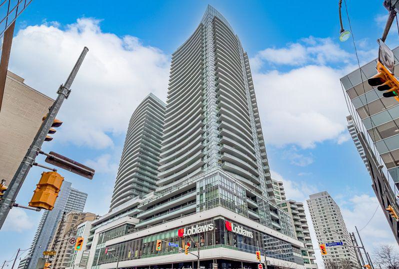 The Madison at Yonge and Eglinton exterior