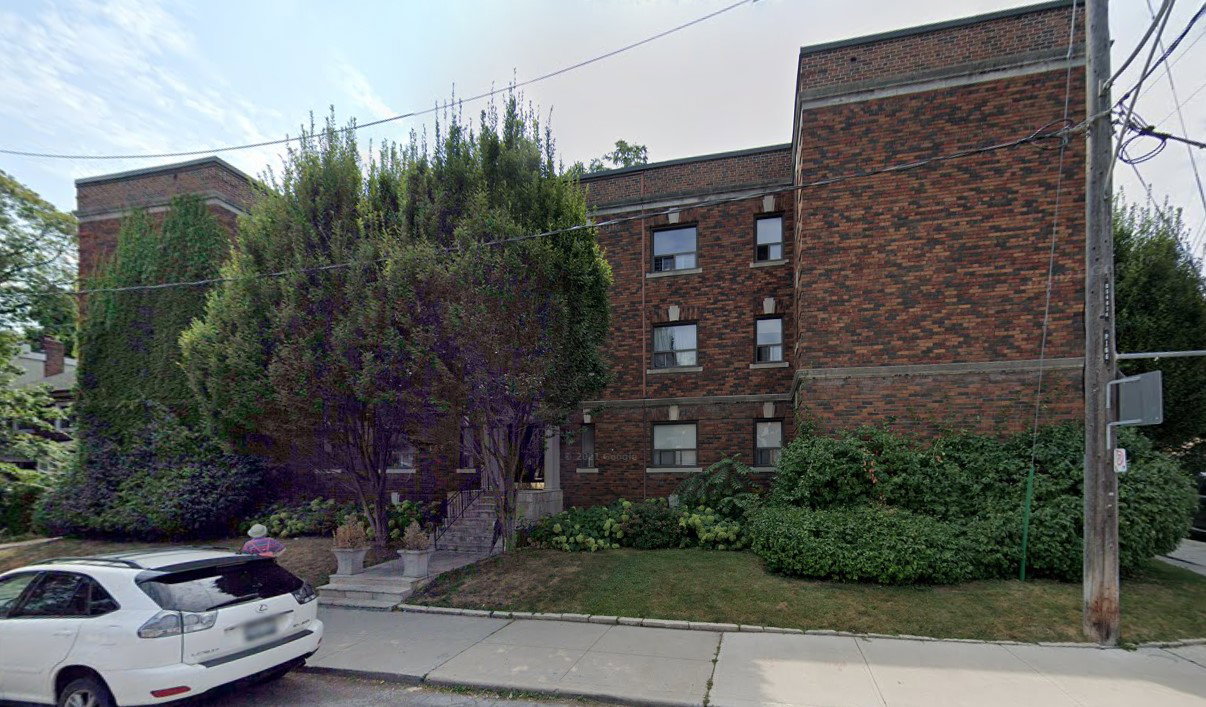 166 Eastbourne Avenue exterior