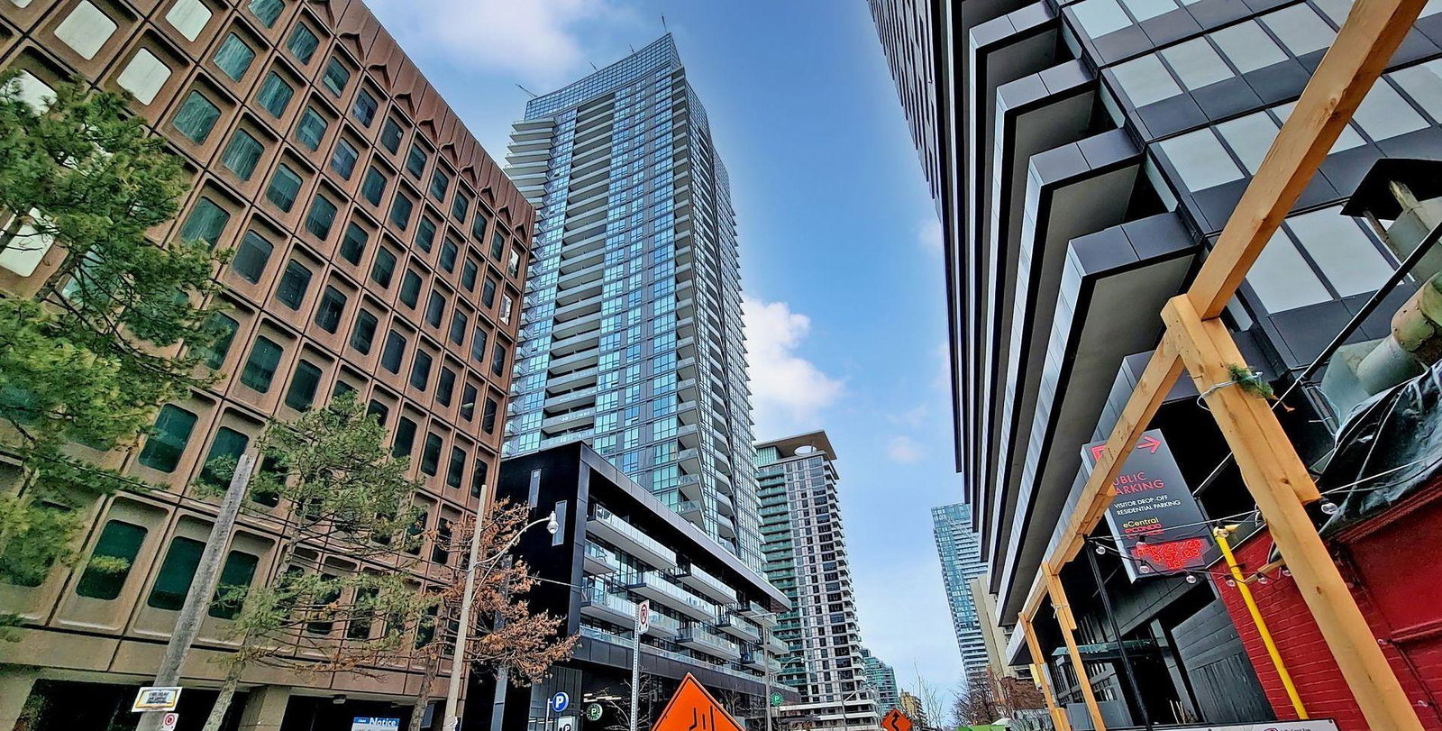 Minto 30 Roehampton exterior