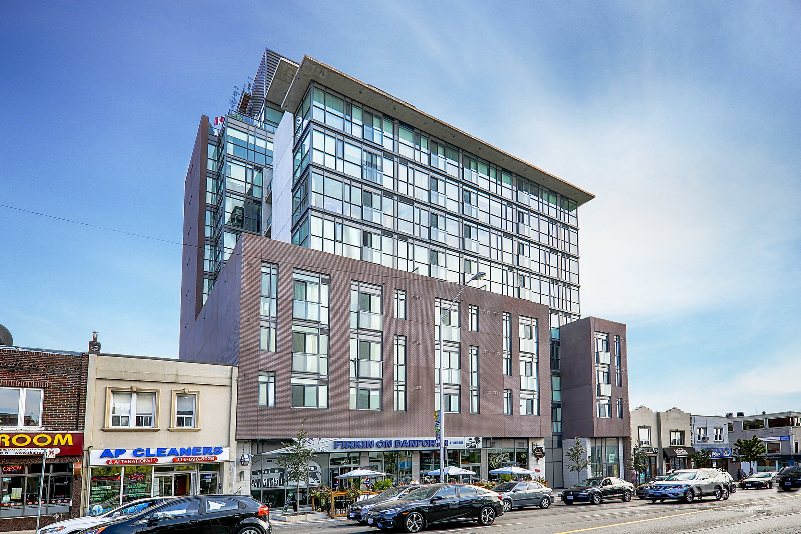 Carmelina Condos exterior