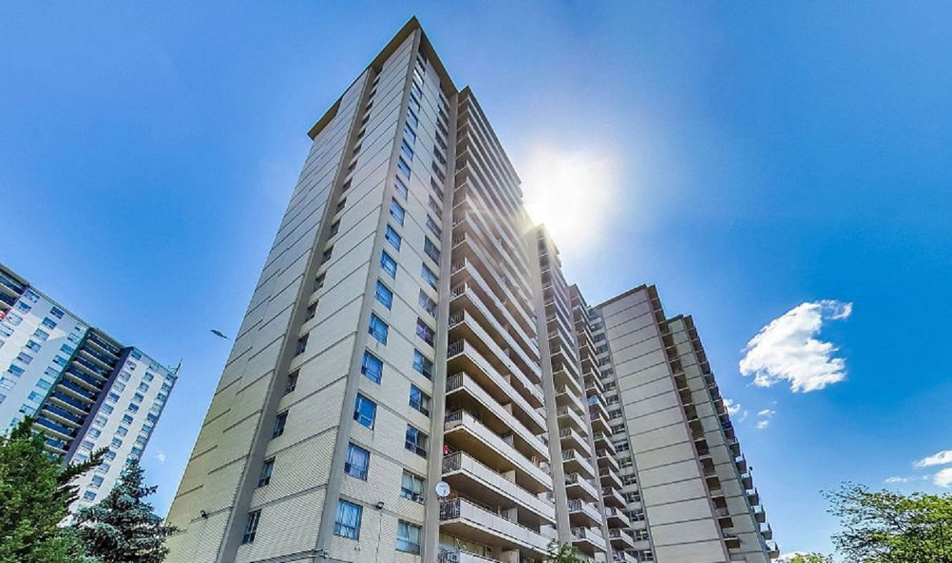 Centennial Towers exterior