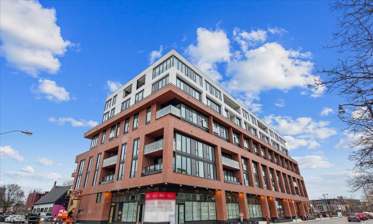 Junction House Condos exterior