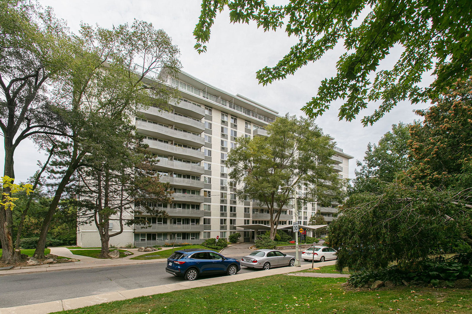 Shallmar Court exterior