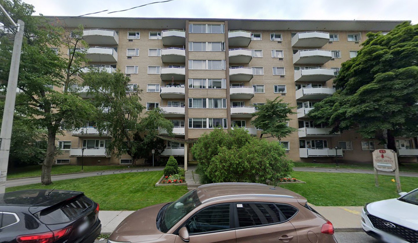 Red Pine Apartments exterior