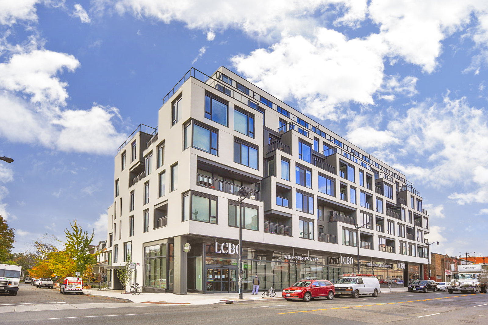 Duke Condos exterior