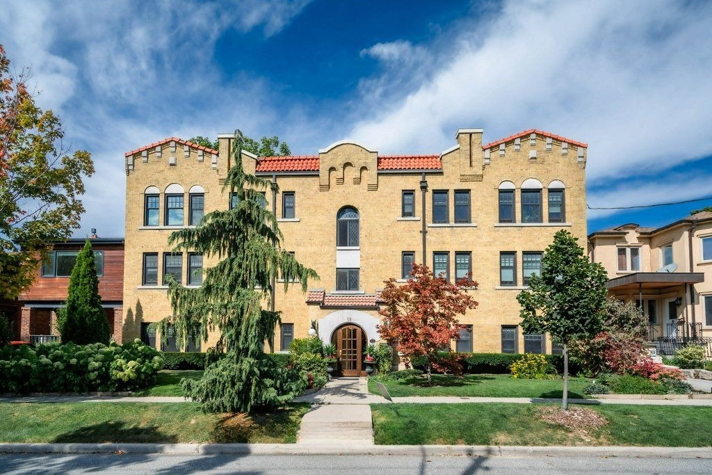 58 Sherwood Avenue condo building exterior