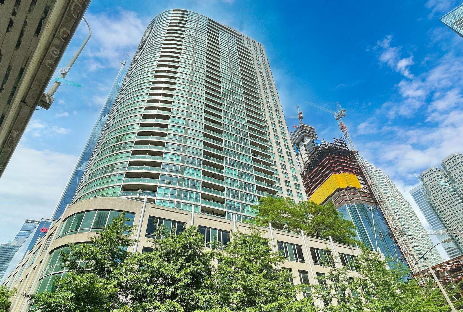 18 Yonge exterior