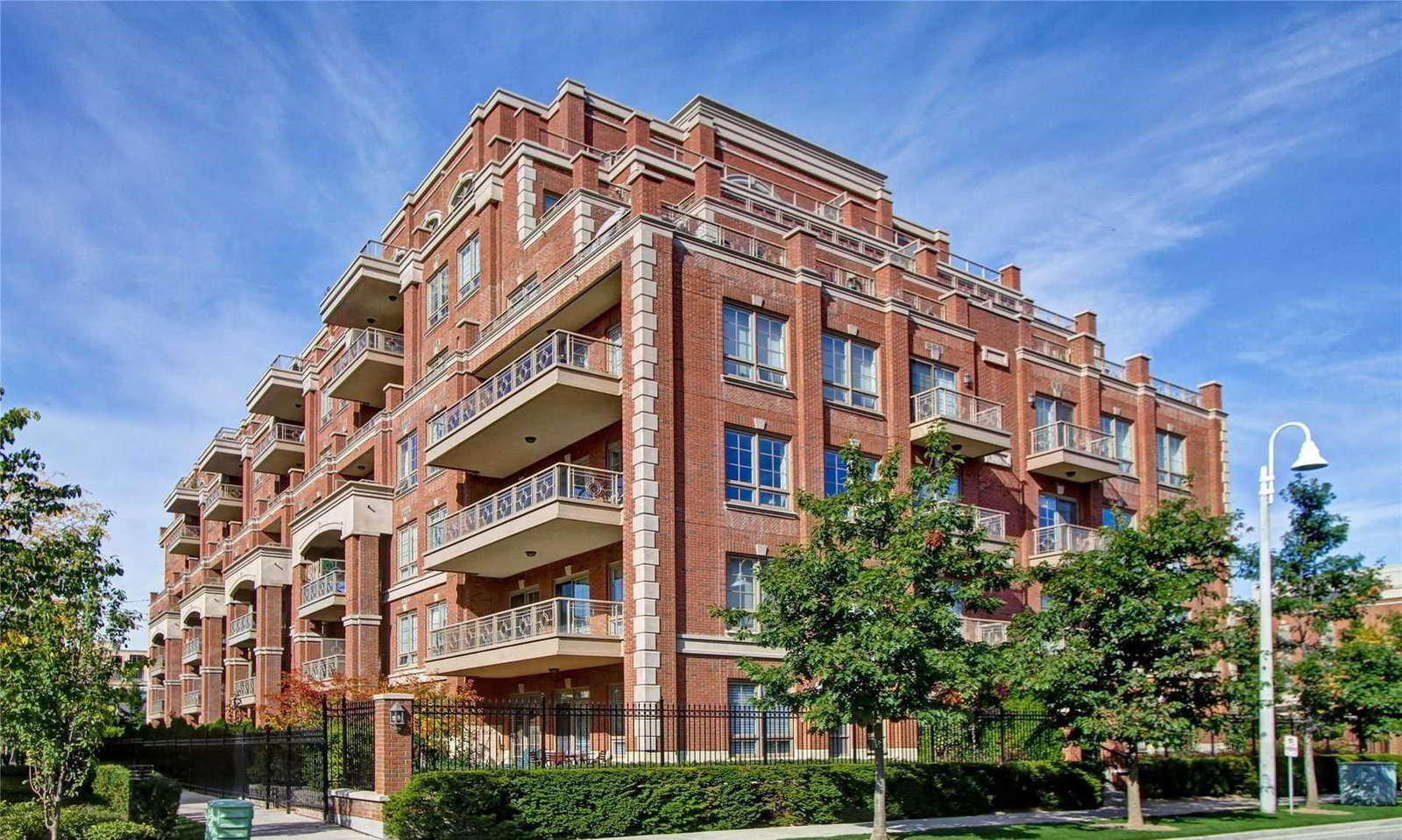 Kilgour Estate Condos exterior