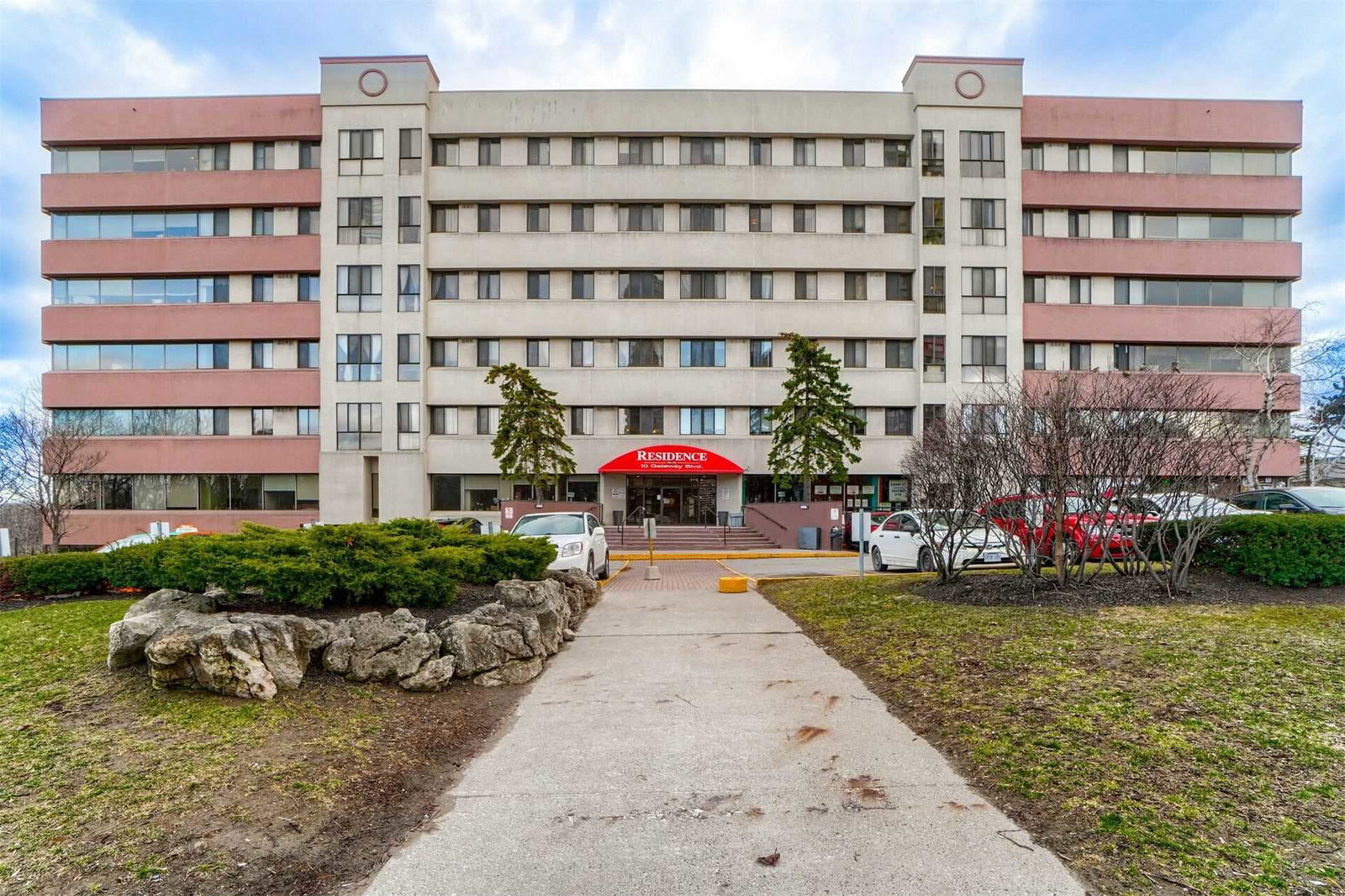 The Gateway Condos exterior