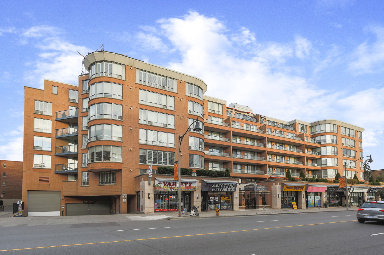The Lawrence Park Condominiums condo