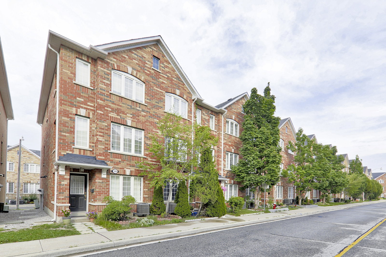 111 Brickworks Lane Townhouses condo