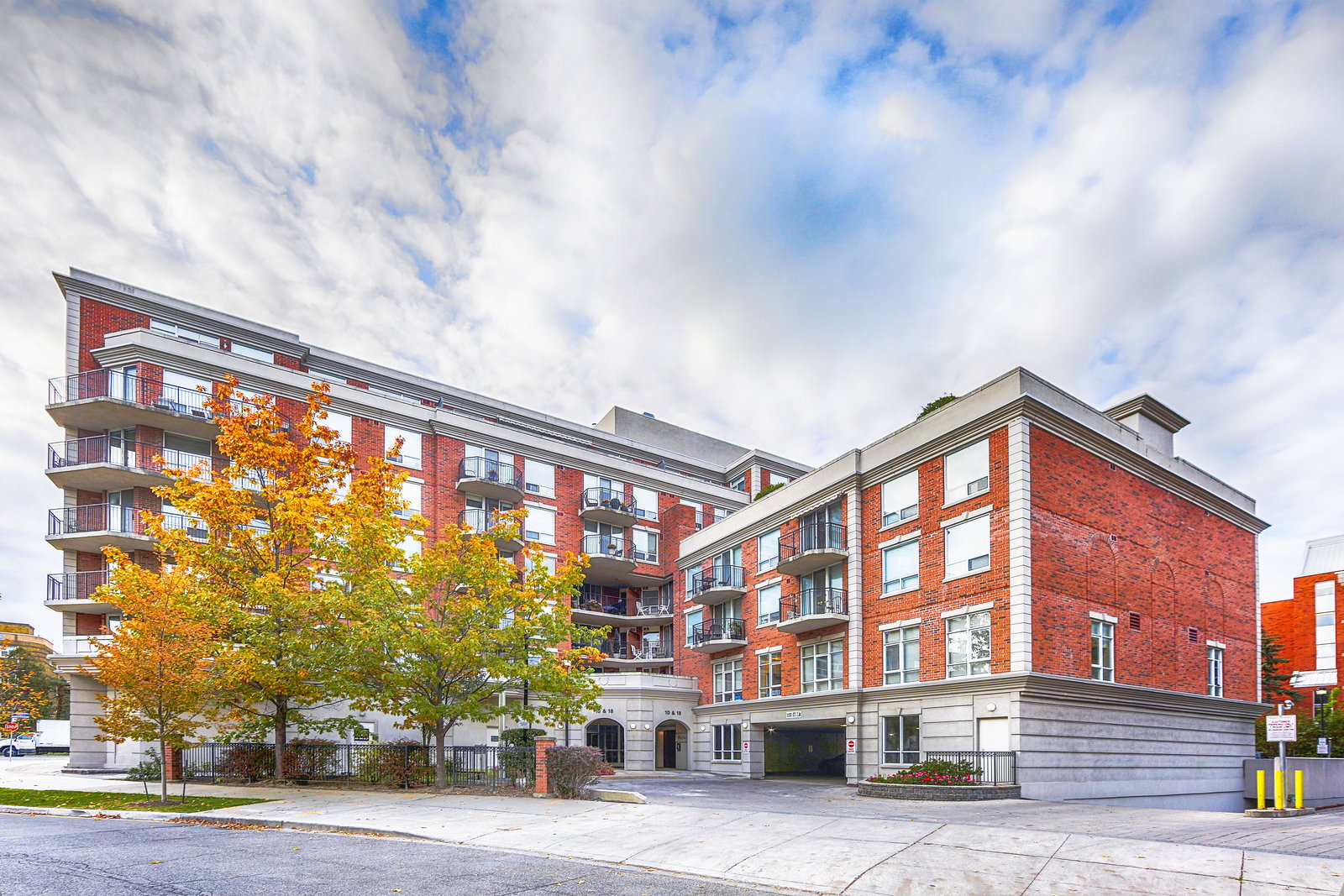The Residences of Wanless Park condo