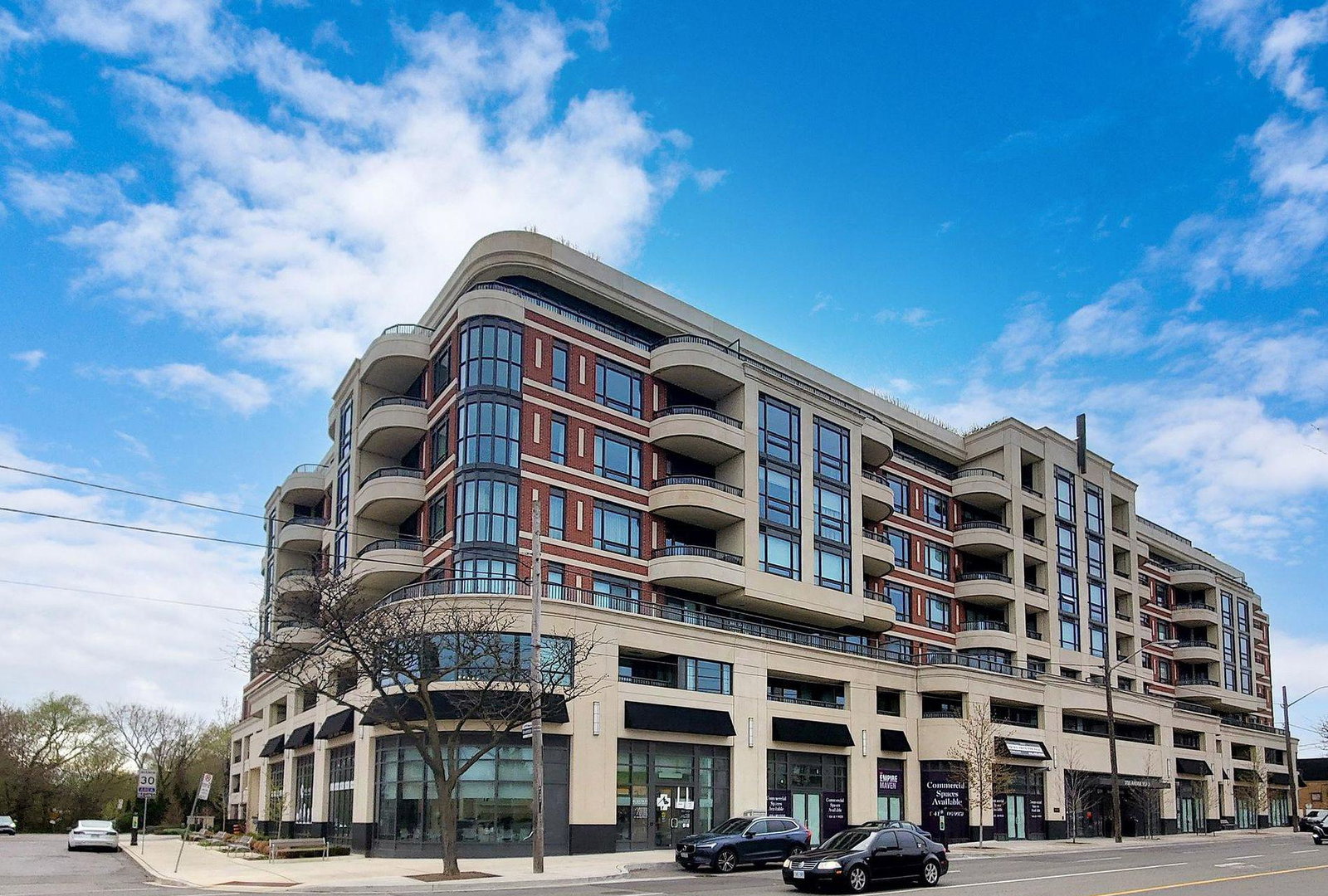 Empire Maven Condos exterior