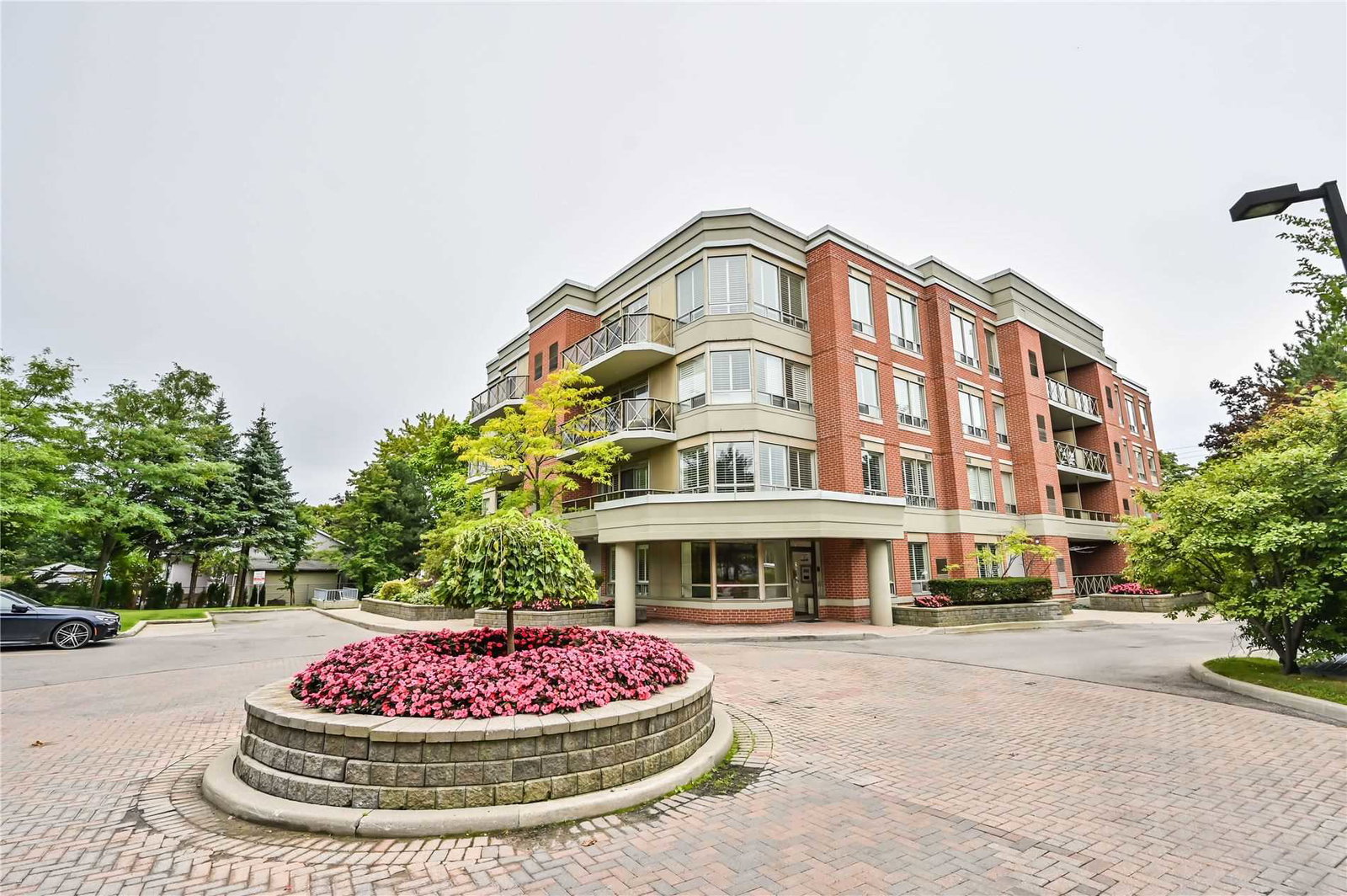 The Edwardian Condos condo building exterior