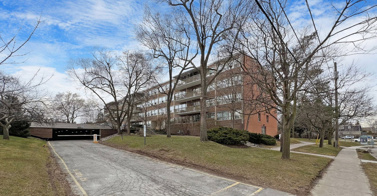 160 The Donway West exterior
