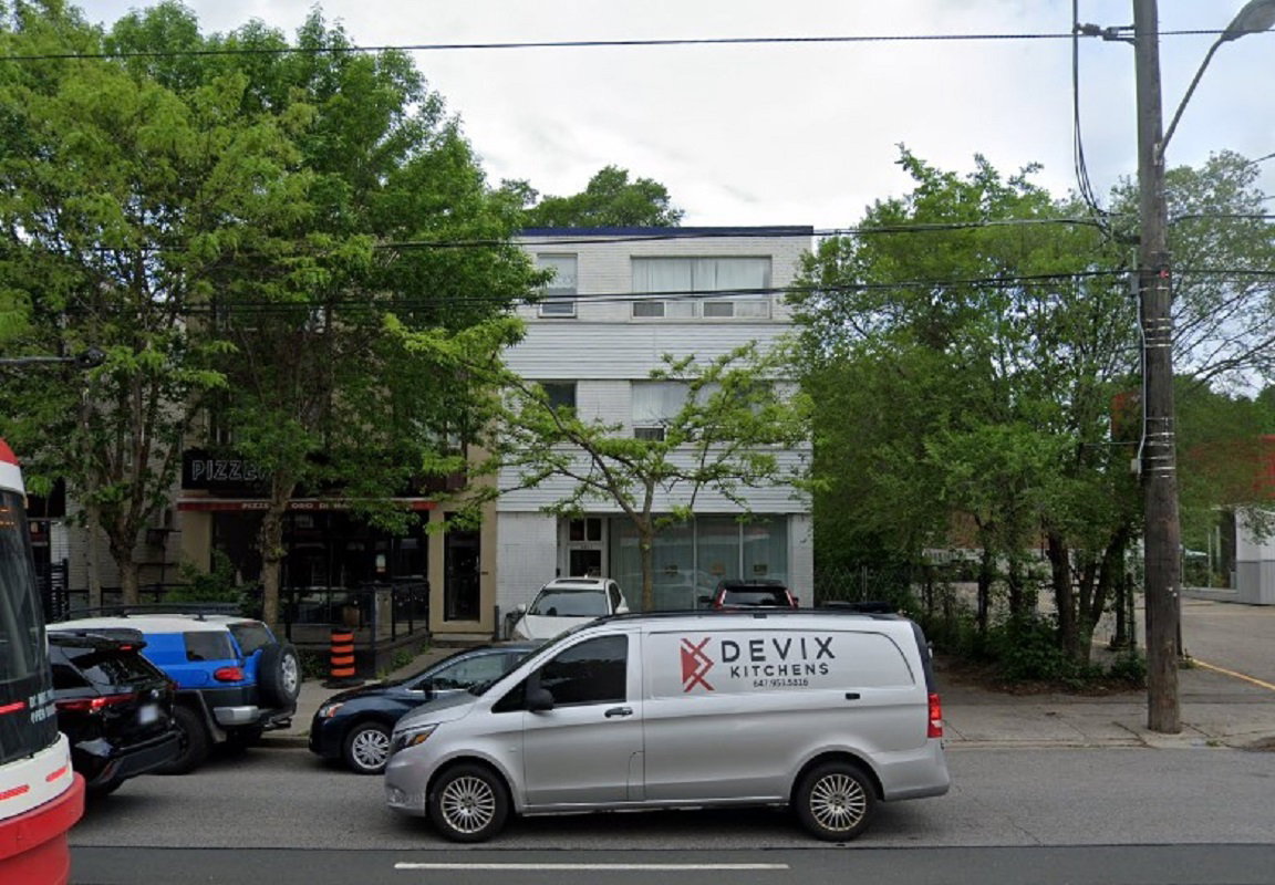 2310 Lake Shore Boulevard exterior