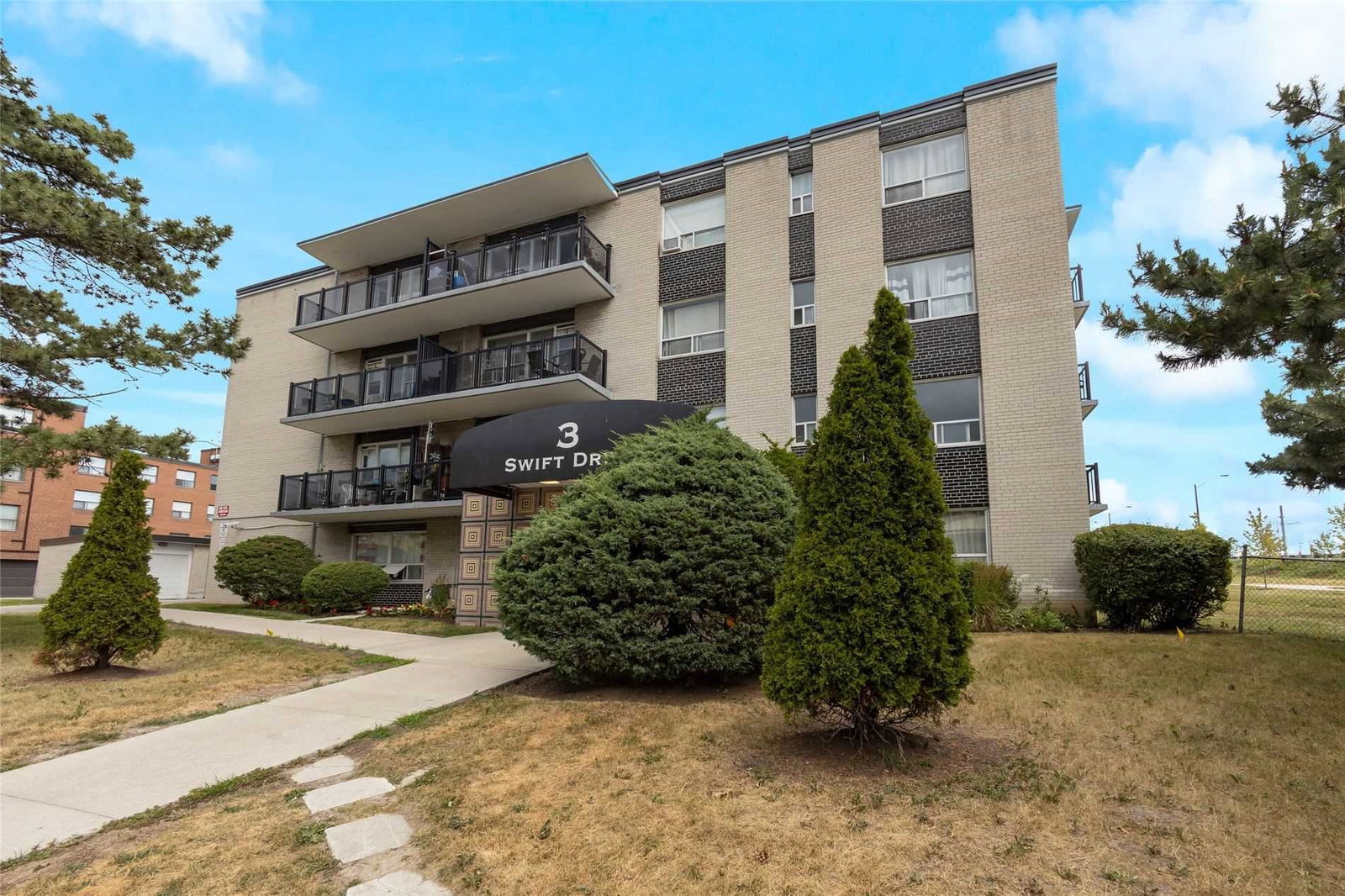 3 Swift Drive exterior