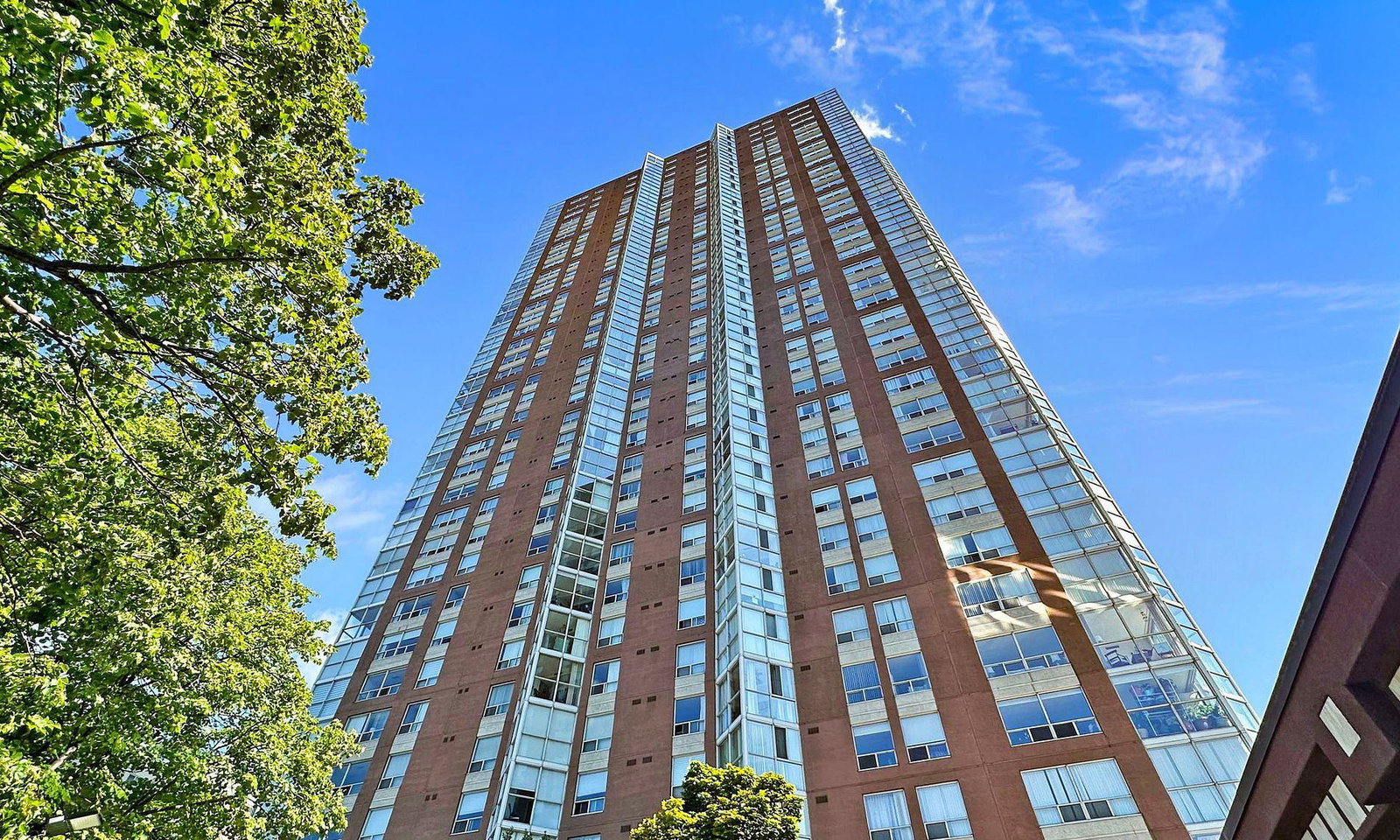 Concorde Park II Condos condo