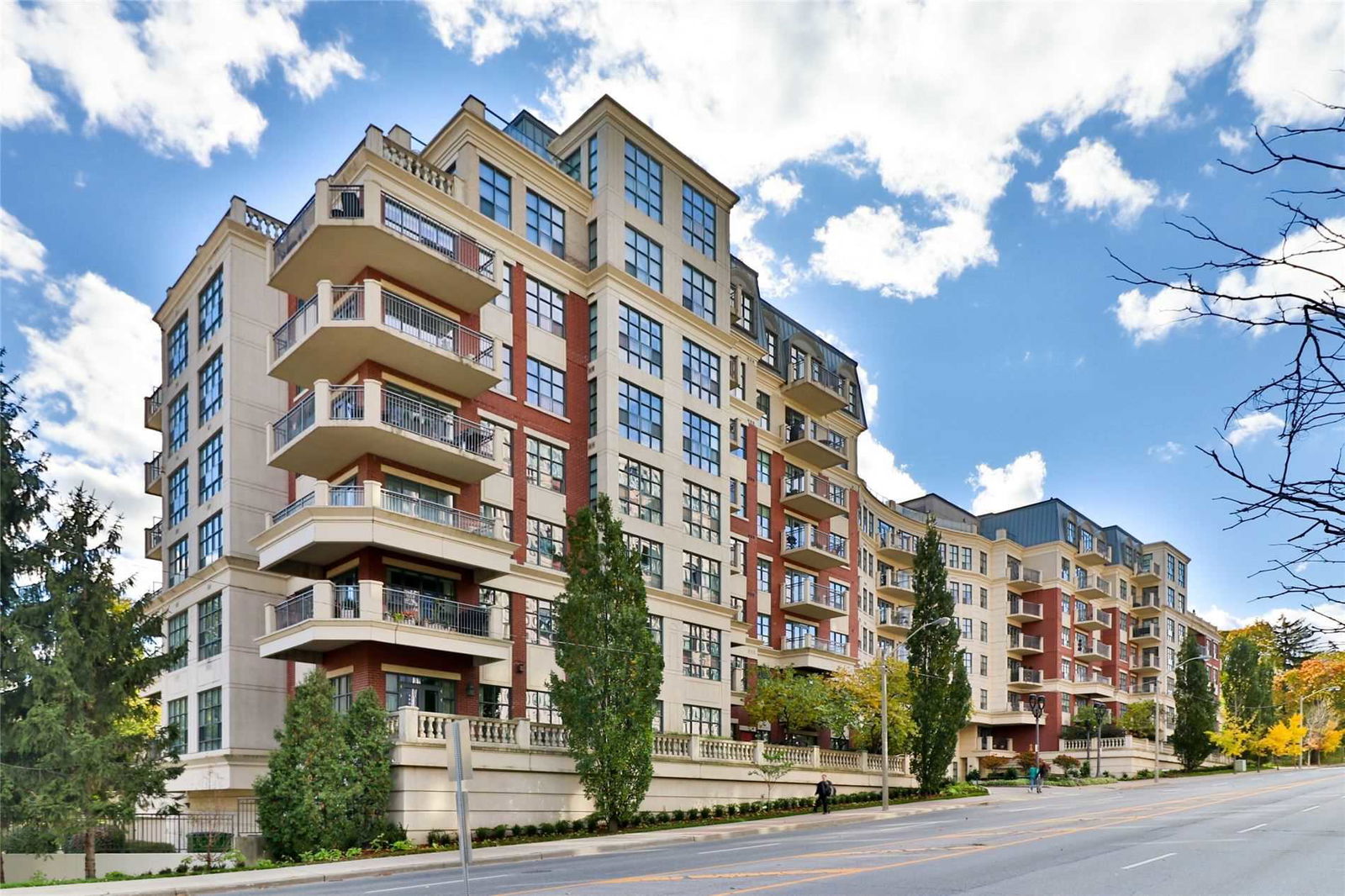 Kingsway Condominiums condo