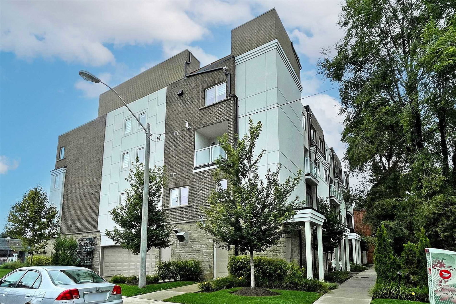 6 Kalmar Avenue condo building exterior