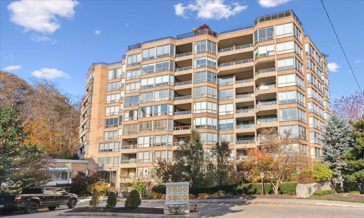 Governor's Hill I Condos exterior