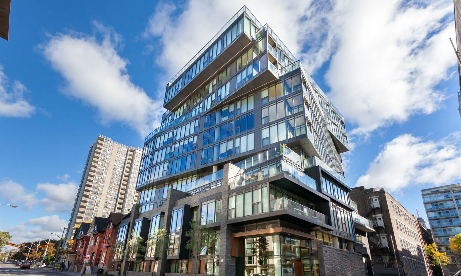 12 Degrees condo