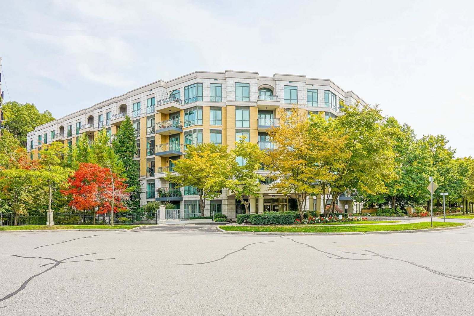 The Antiquary Condos exterior