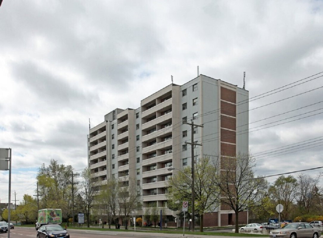 Milo Park Garden condo building exterior
