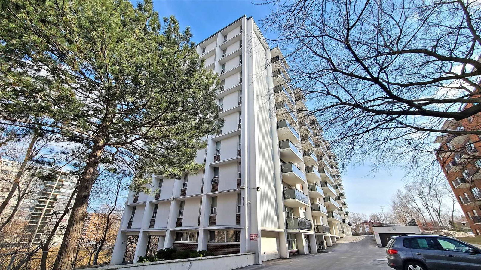 Versailles Court Condos condo